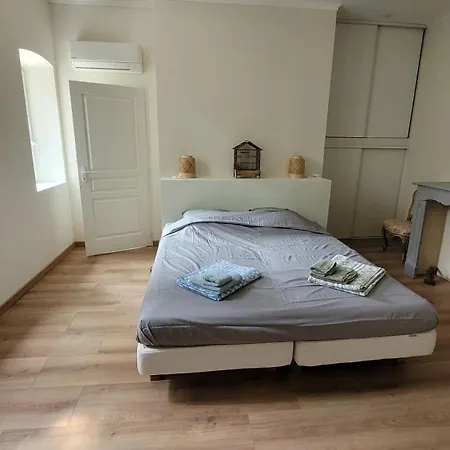 Apartamento La Pinede, Privatif Au Chateau Aumes