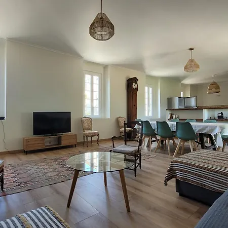 La Pinede, Privatif Au Chateau Apartamento