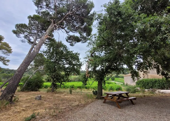 아파트 La Pinede, Privatif Au Chateau Aumes