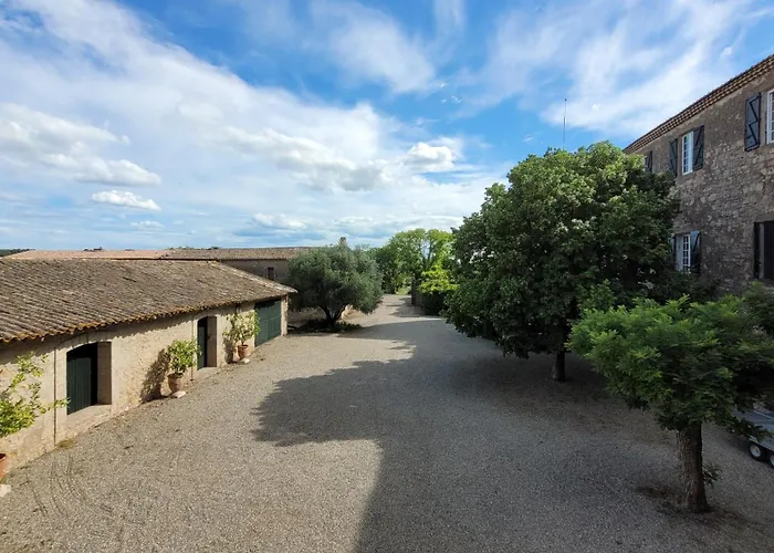 La Pinede, Privatif Au Chateau 아파트 Aumes