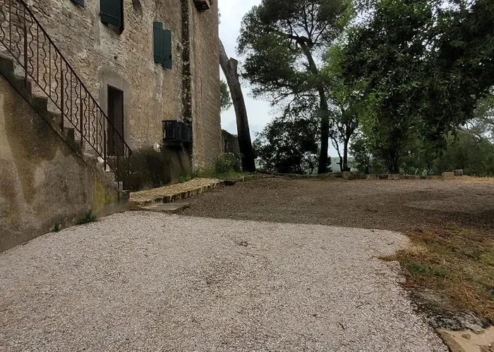 La Pinede, Privatif Au Chateau *